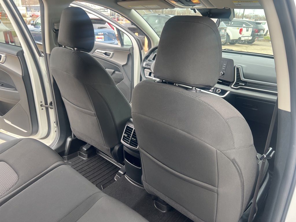 2023 Kia Sportage LX photo