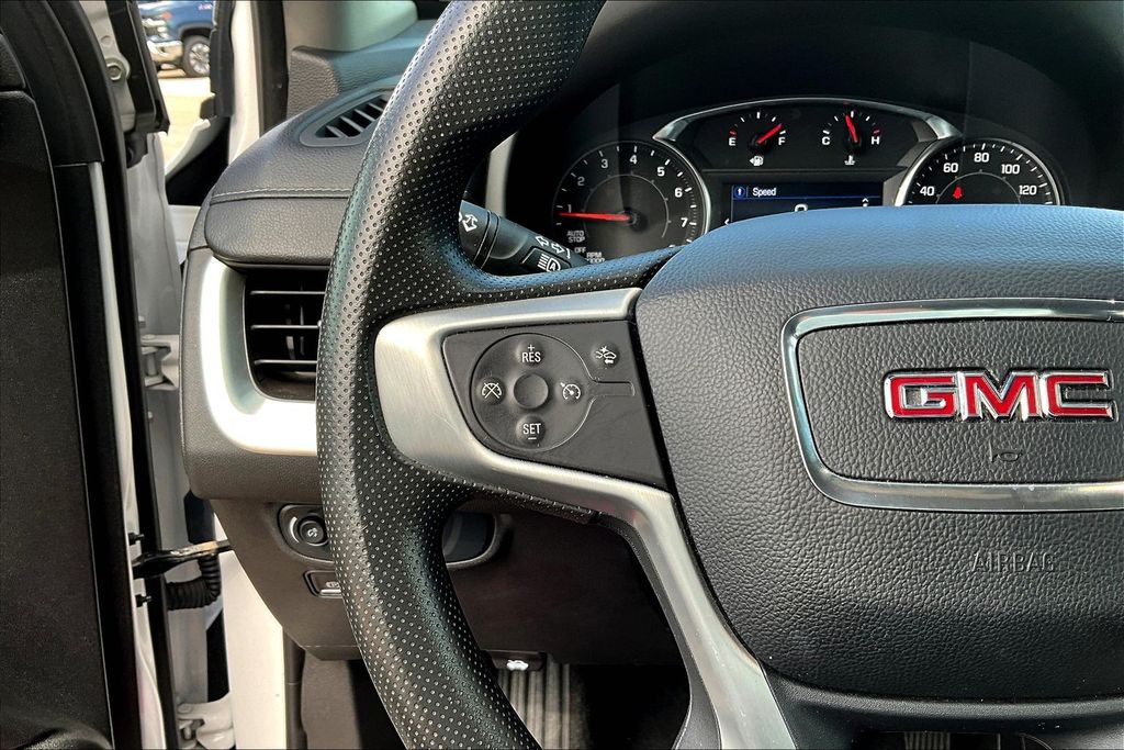 2024 GMC Terrain SLE - 11