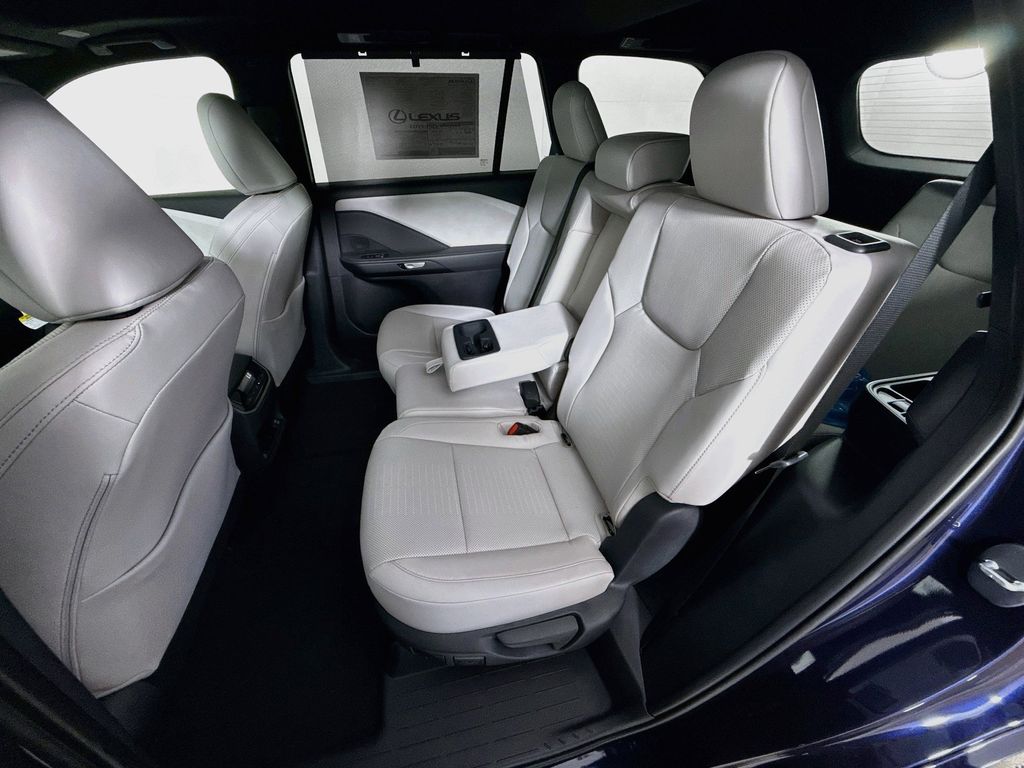 Thumbnail: 2026 Lexus TX - 17