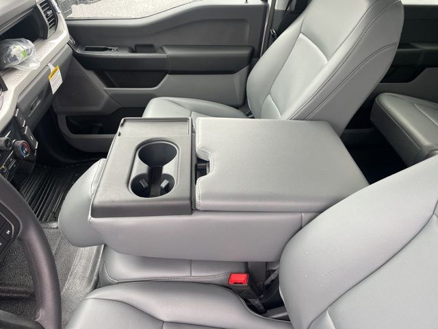 2025 Ford F-350 Chassis XL