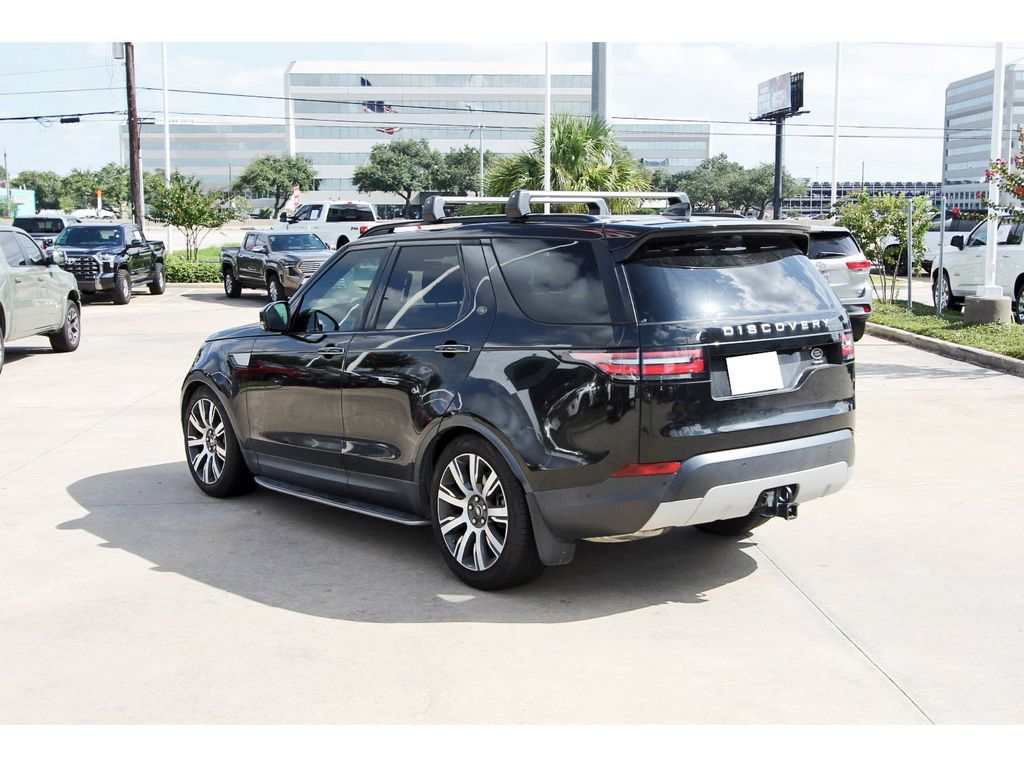 2018 Land Rover Discovery HSE Luxury Black at Ultimate Motorsports