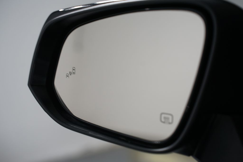 Thumbnail: 2024 Toyota Highlander - 26