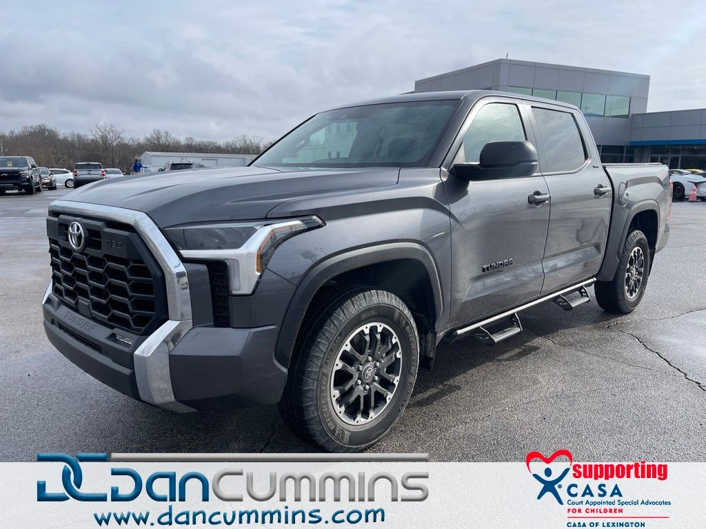 2025 Toyota Tundra SR5 CrewMax Cab 4WD