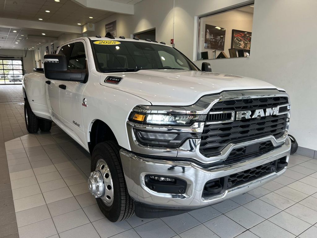 Bright White Clearcoat 2025 RAM 3500 Big Horn Crew Cab LB DRW 4WD Pickup Truck Four-Wheel Drive 8-Speed Automatic