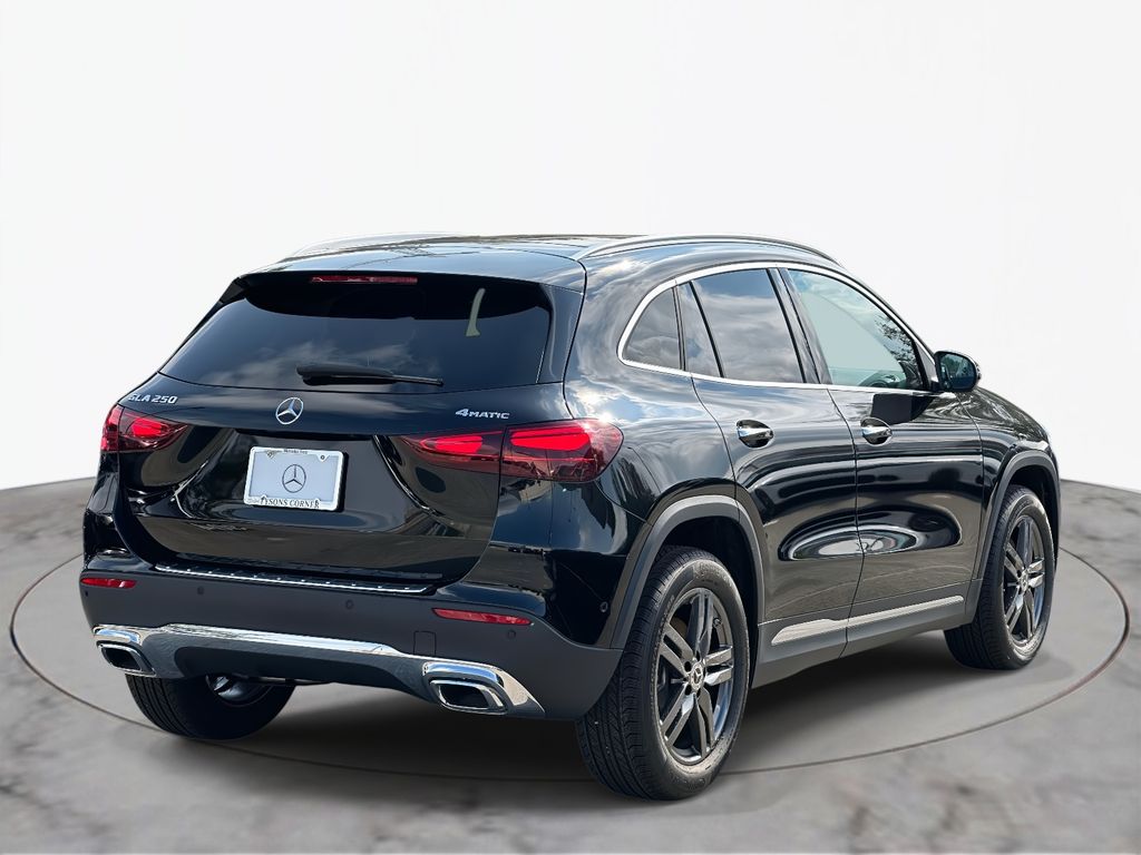 Thumbnail: 2025 Mercedes-Benz GLA - 4