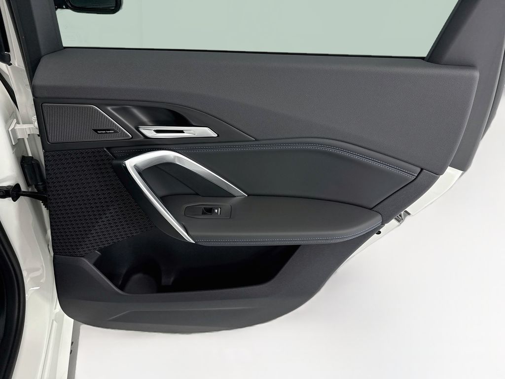 Thumbnail: 2027 BMW X1 - 26