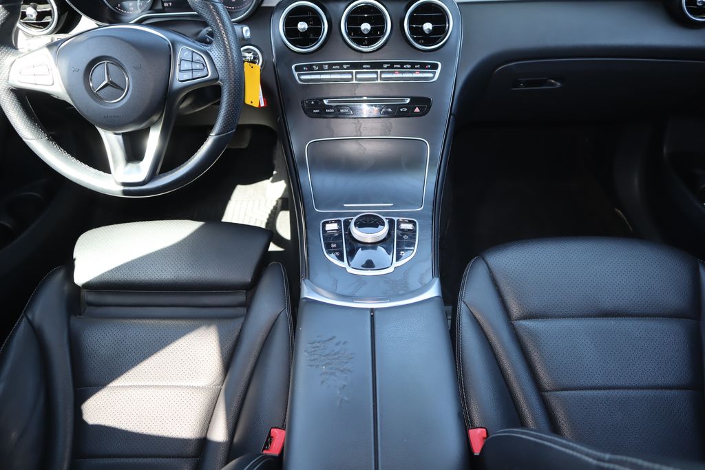 2019 Mercedes-Benz GLC 300 16