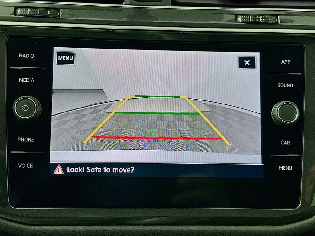 Thumbnail: 2020 Volkswagen Tiguan - 13