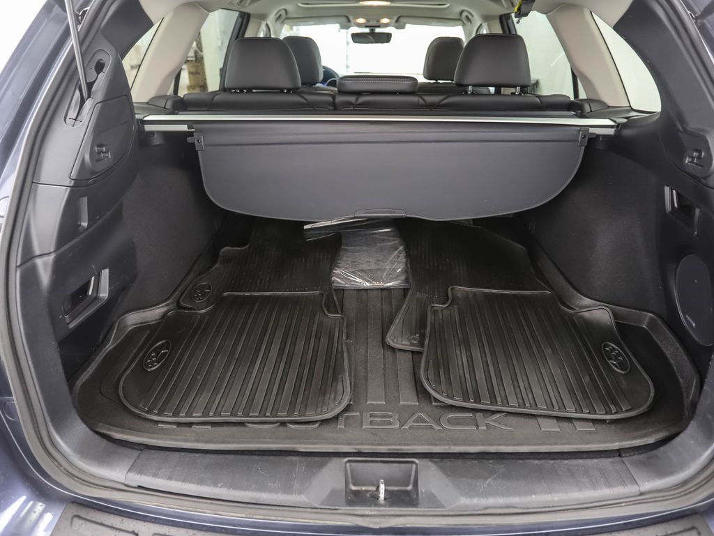 2017 Subaru Outback 2.5i Limited 23