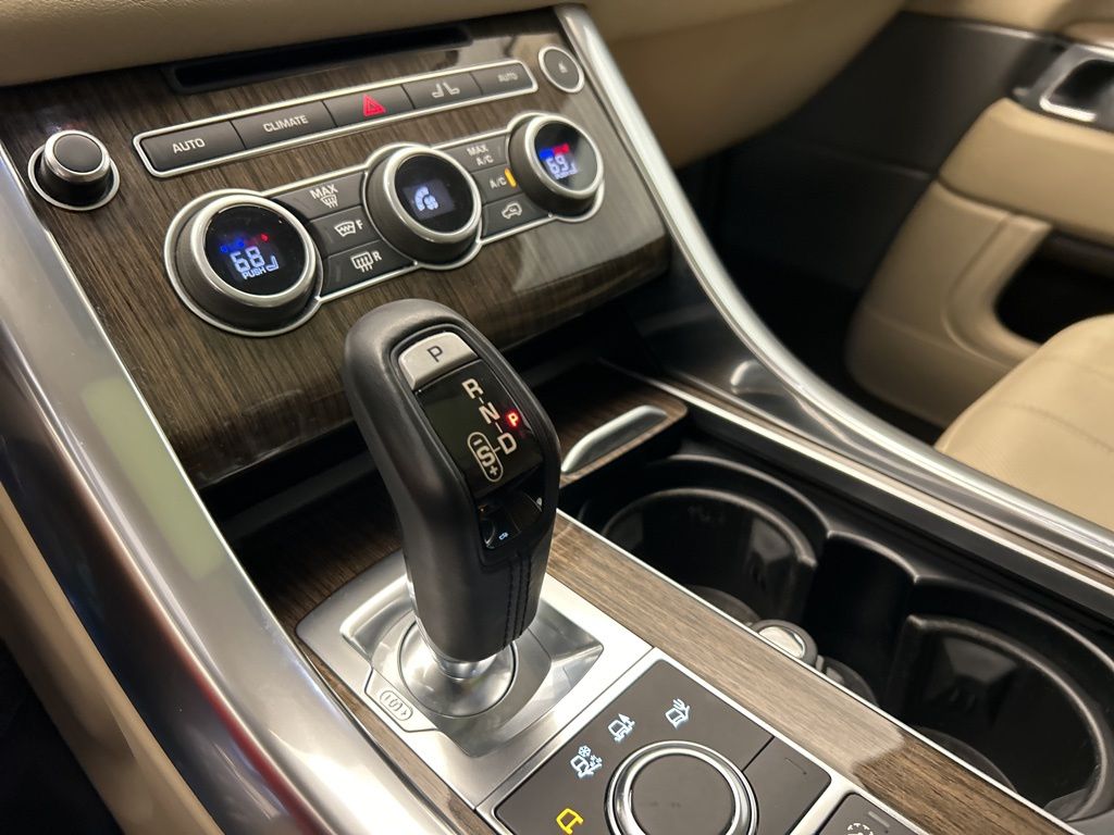 Thumbnail: 2017 Land Rover Range Rover Sport - 20