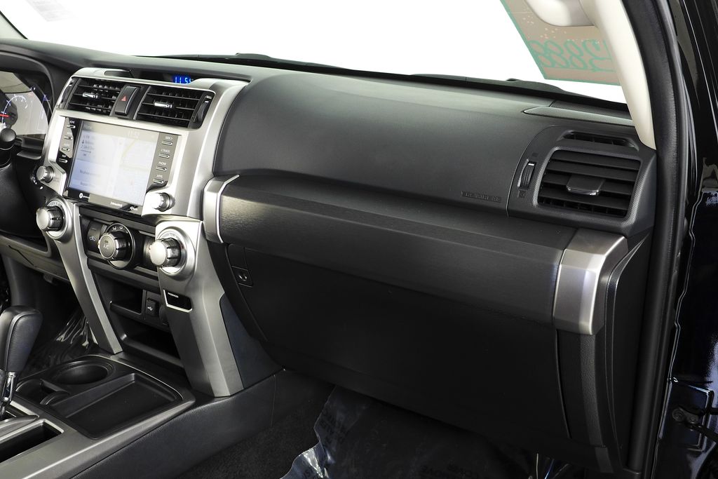 2022 Toyota 4Runner SR5 14