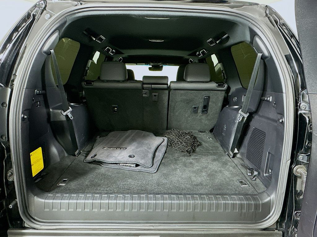 Thumbnail: 2020 Lexus GX - 25