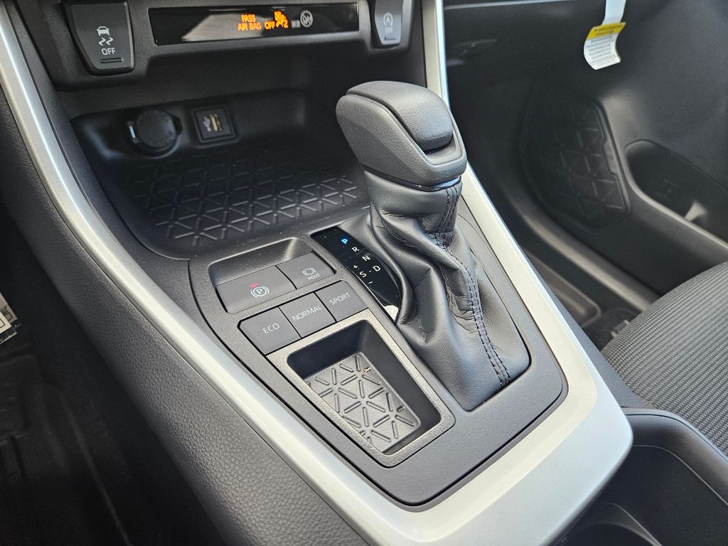 Thumbnail: 2024 Toyota RAV4 - 26