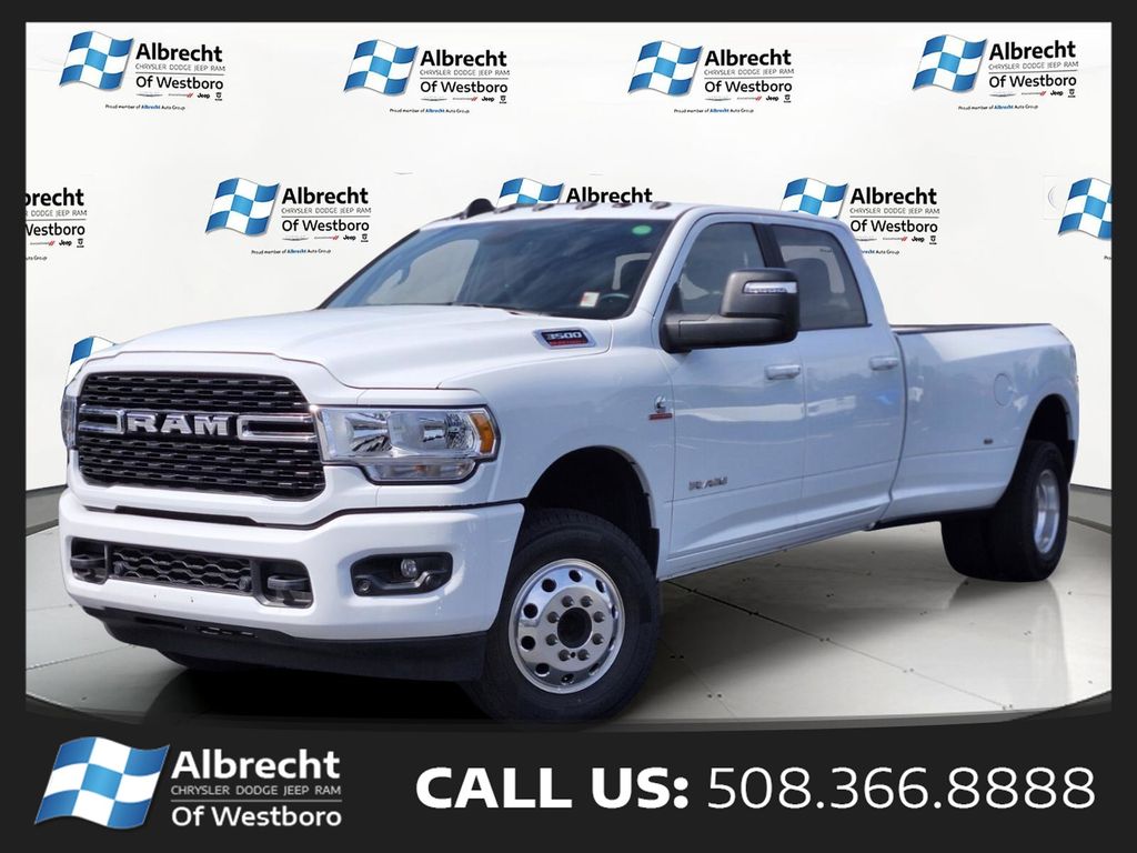 2023 RAM 3500 Big Horn Crew Cab LB DRW 4WD