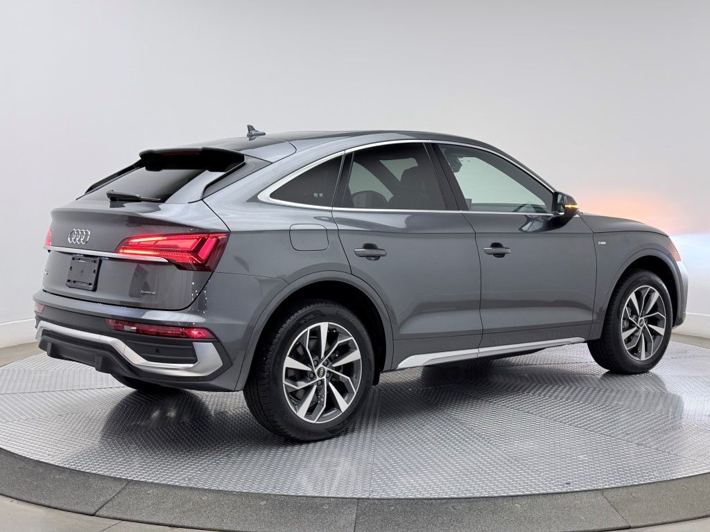 Thumbnail: 2022 Audi Q5 - 14