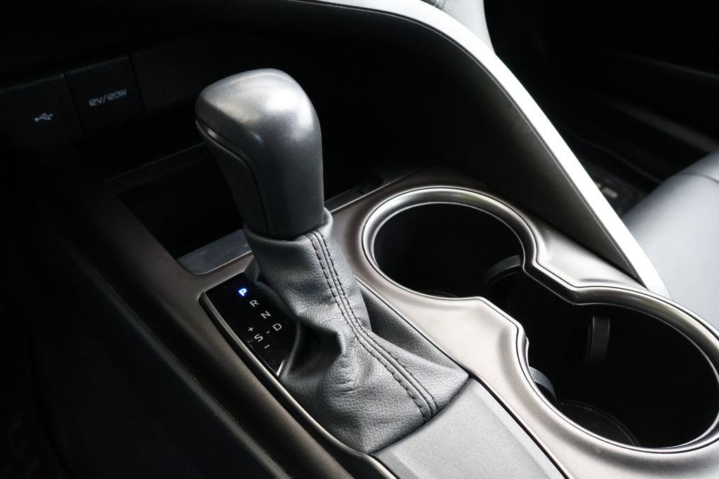 Thumbnail: 2024 Toyota Camry - 20
