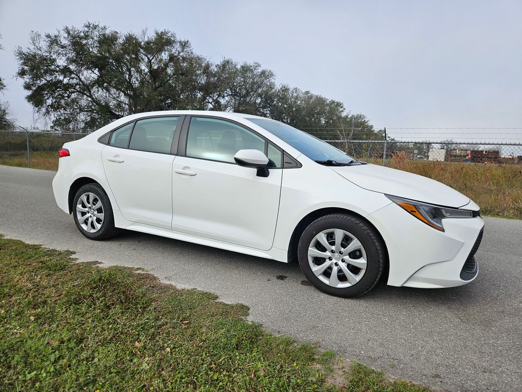 2022 Toyota Corolla LE 7