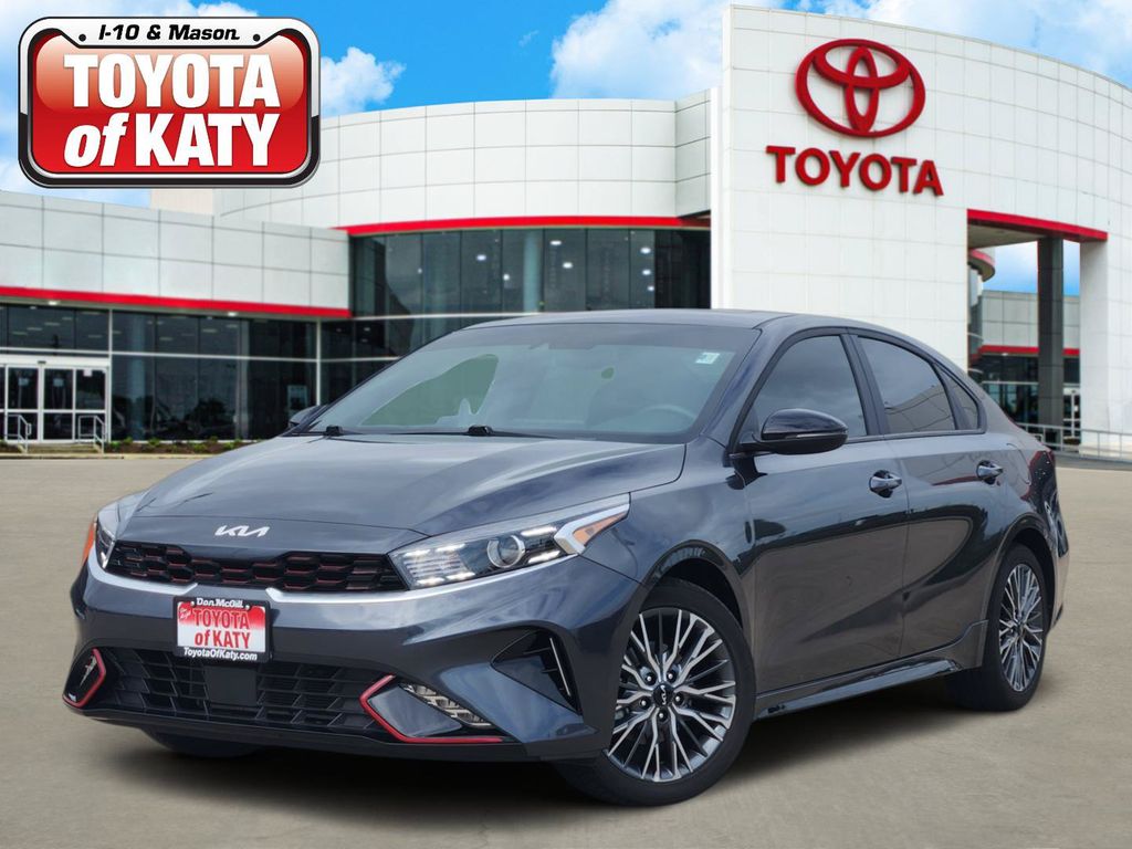 Gray 2024 Kia Forte Sedan Front-Wheel Drive Continuously Variable Transmission