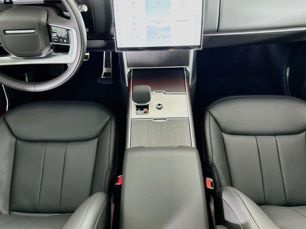 Thumbnail: 2026 Land Rover Range Rover - 16