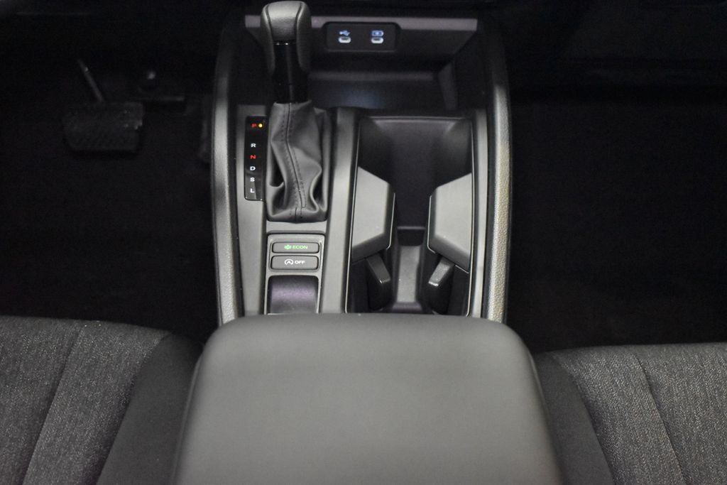 2025 Honda Accord LX 13