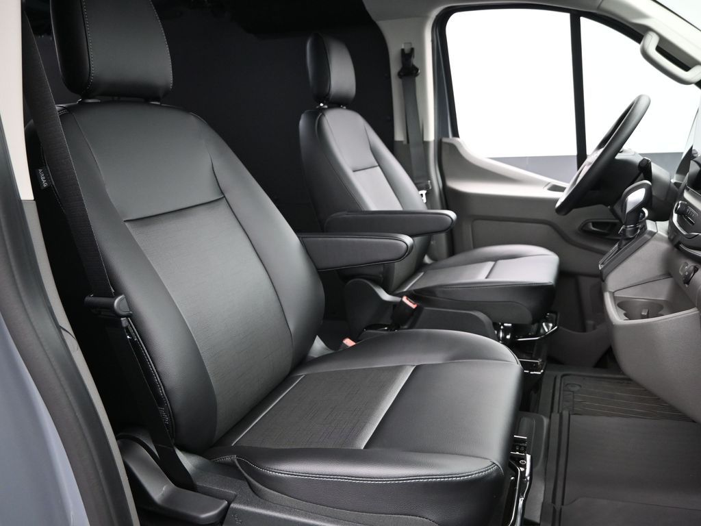 2025 Ford Transit 250