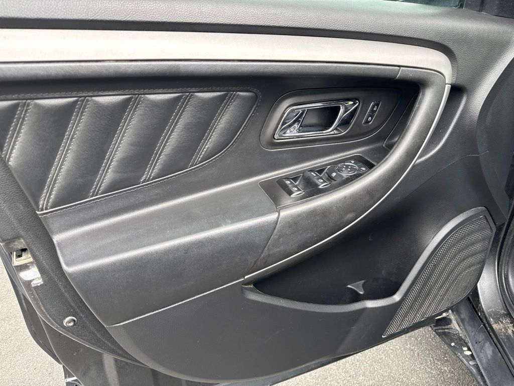 2015 Ford Taurus