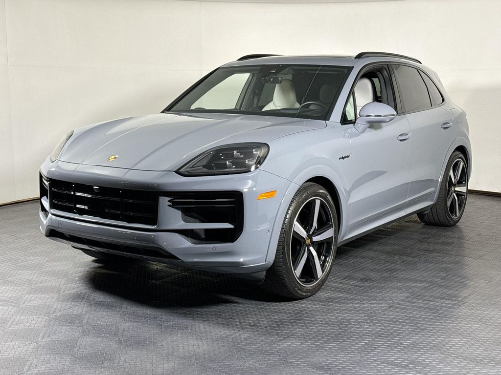 Gray (Arctic Grey) 2024 Porsche Cayenne SUV / Crossover All-Wheel Drive 8-Speed Automatic