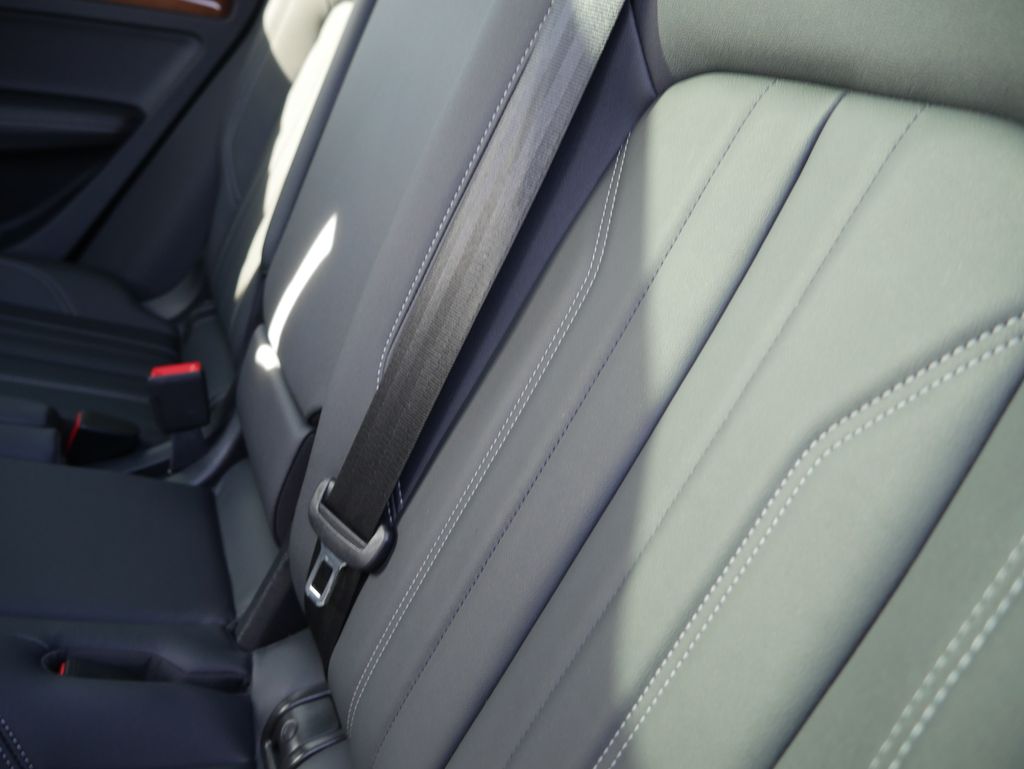 Thumbnail: 2023 Audi Q5 - 24