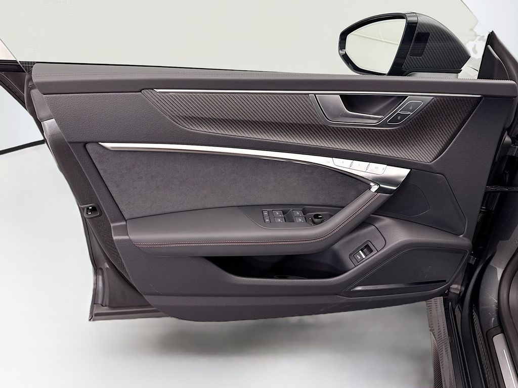 Thumbnail: 2026 Audi RS 7 - 24