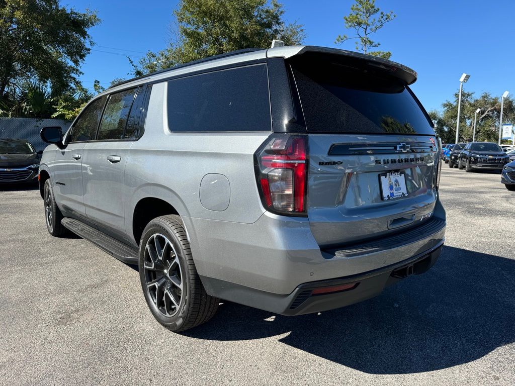 2023 Chevrolet Suburban RST 6