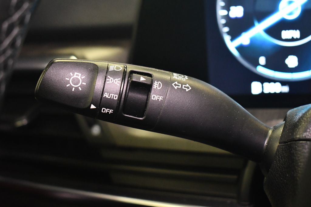 Thumbnail: 2023 Kia Telluride - 21