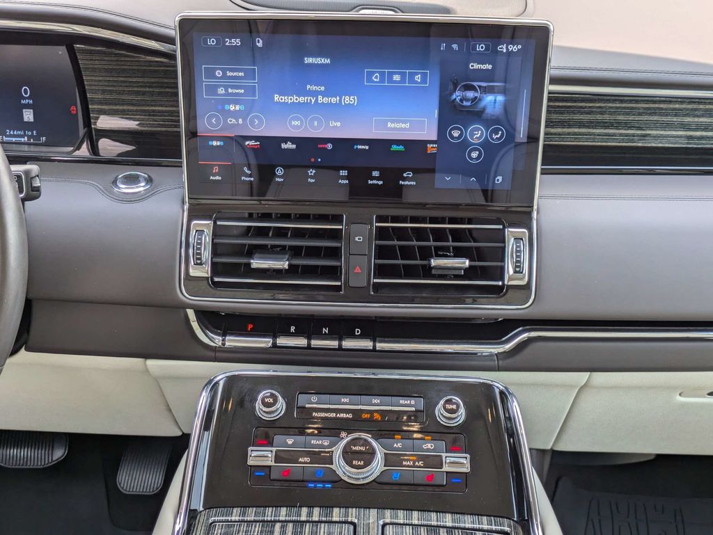 2024 Lincoln Navigator Black Label L