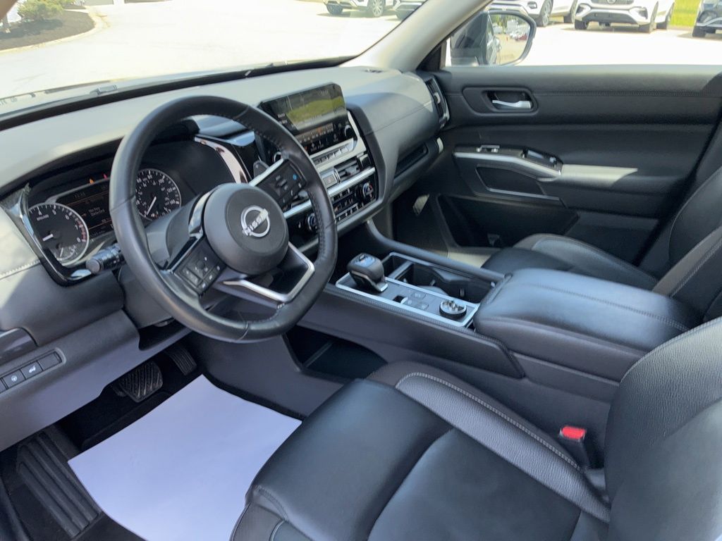 2022 Nissan Pathfinder SL Gray at John Sisson Motors