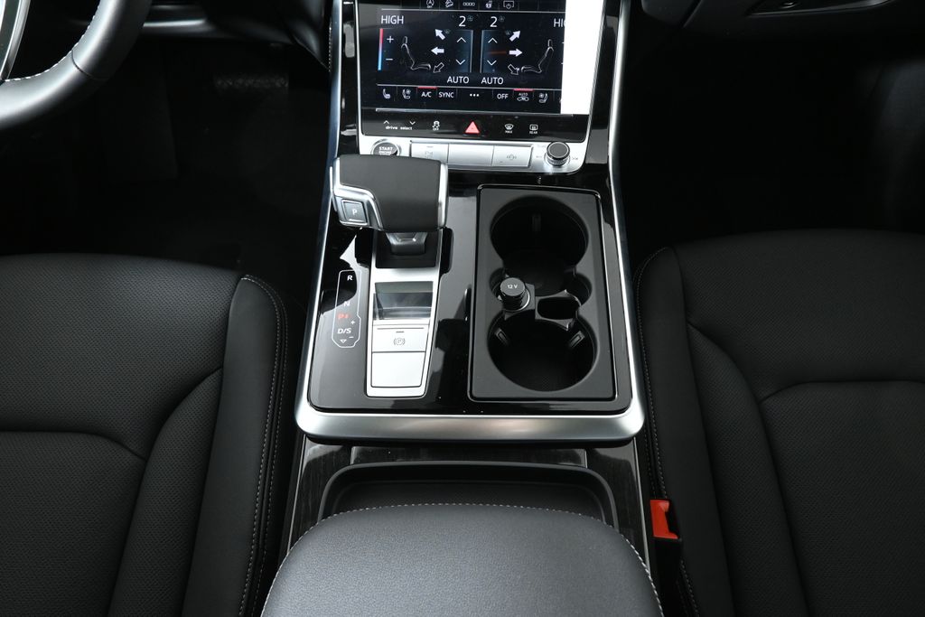 Thumbnail: 2026 Audi Q7 - 19