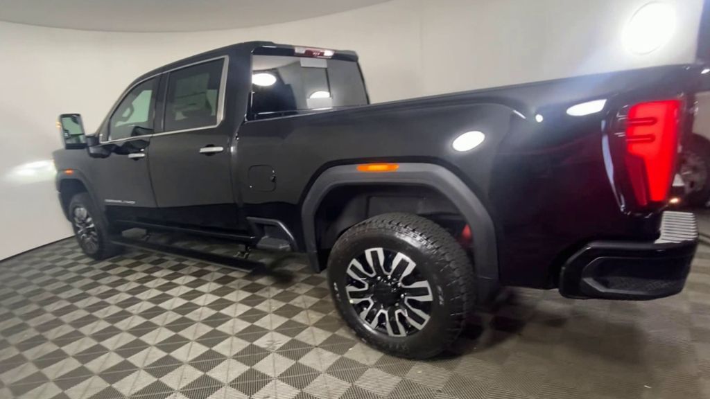 2024 GMC Sierra 2500HD Denali Ultimate 7