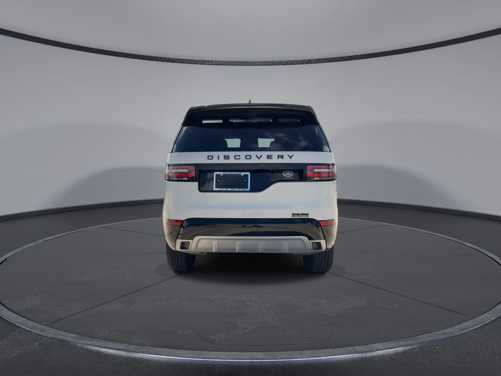 Thumbnail: 2020 Land Rover Discovery - 7