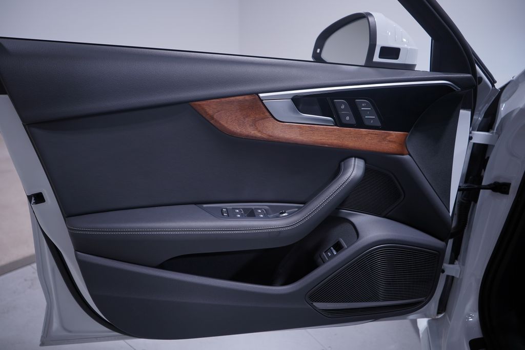 Thumbnail: 2022 Audi A4 - 16