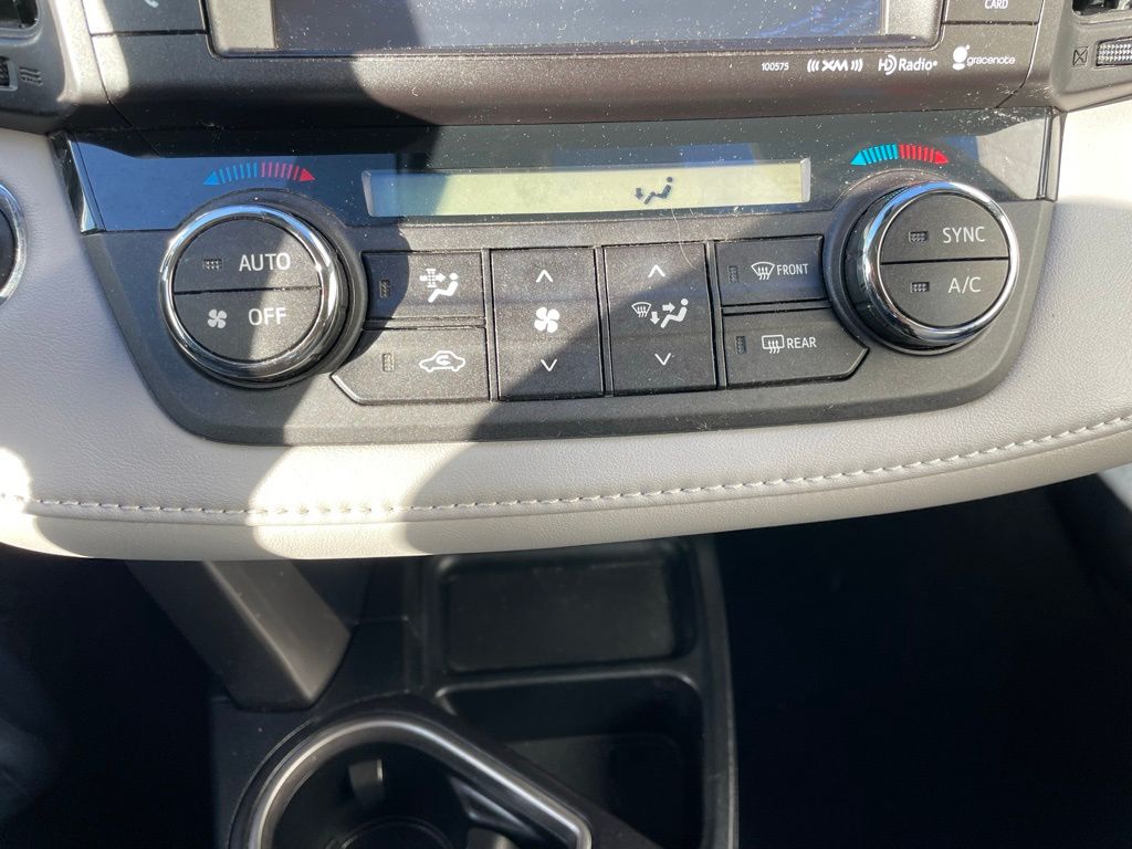 Thumbnail: 2017 Toyota RAV4 - 18