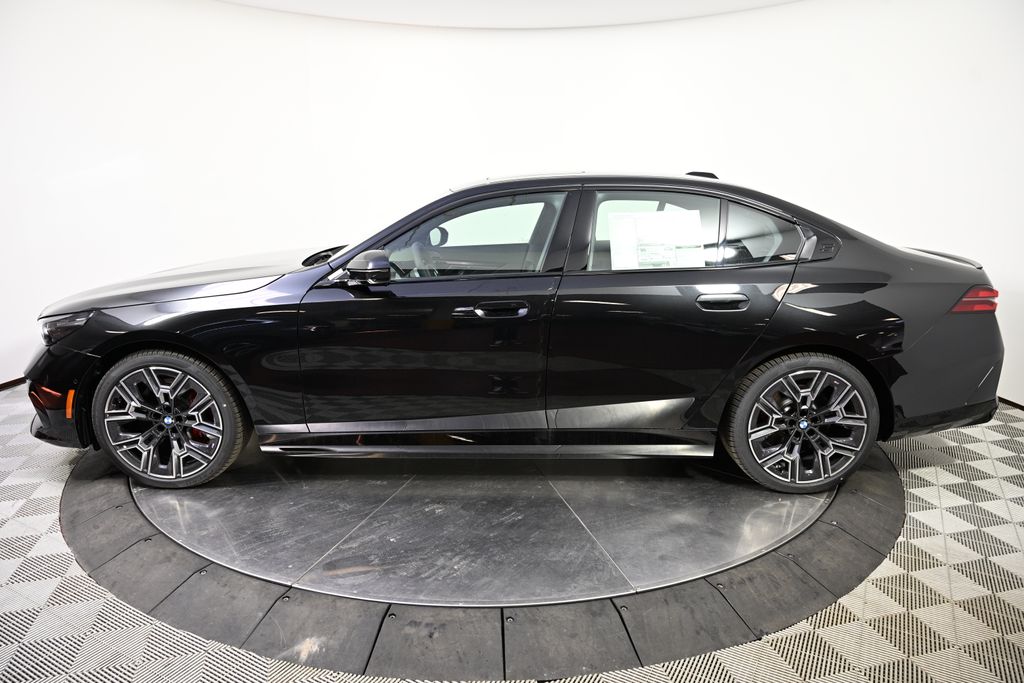 Thumbnail: 2027 BMW i5 - 2