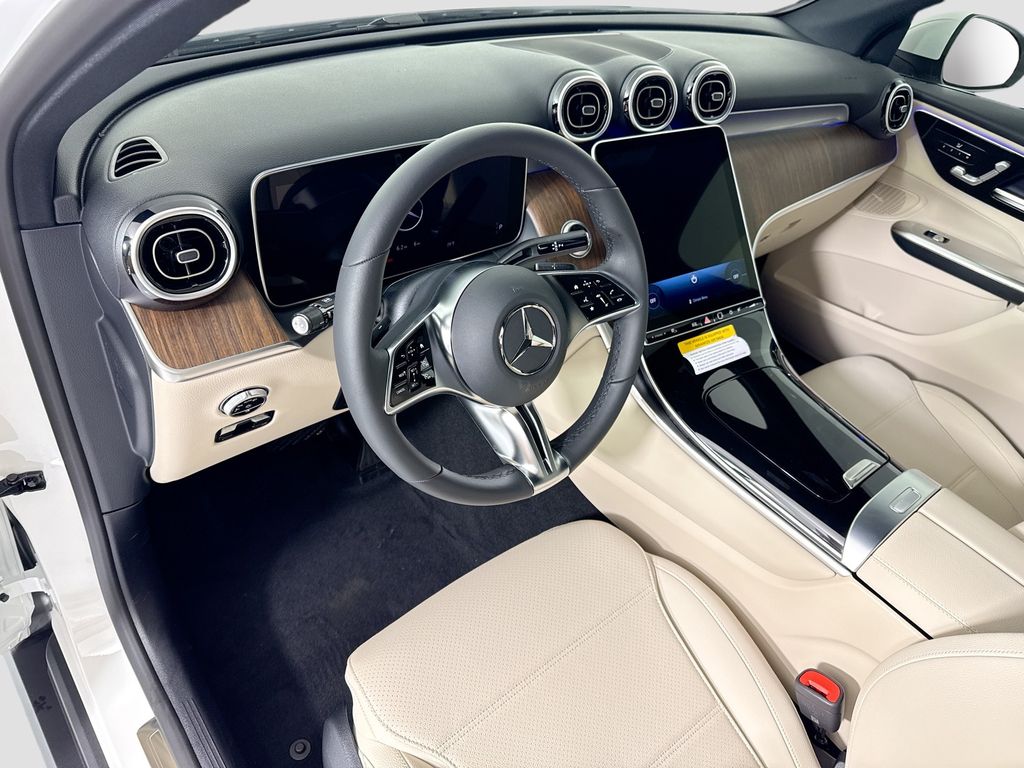 Thumbnail: 2026 Mercedes-Benz GLC - 9