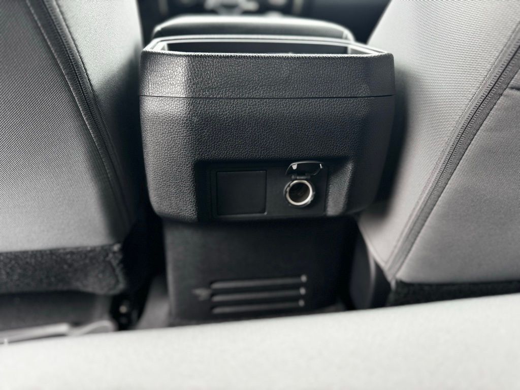 2025 Toyota Tacoma SR5 Double Cab photo 18