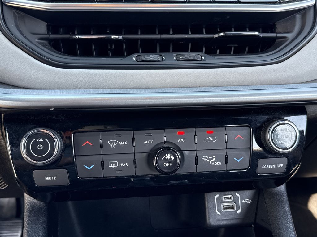 Used 2025 Jeep Compass SUV