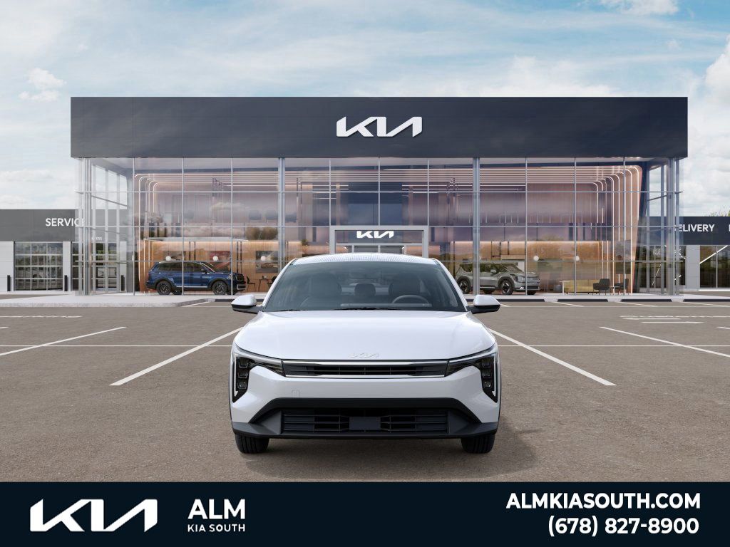 2025 Kia K4 LX photo 2