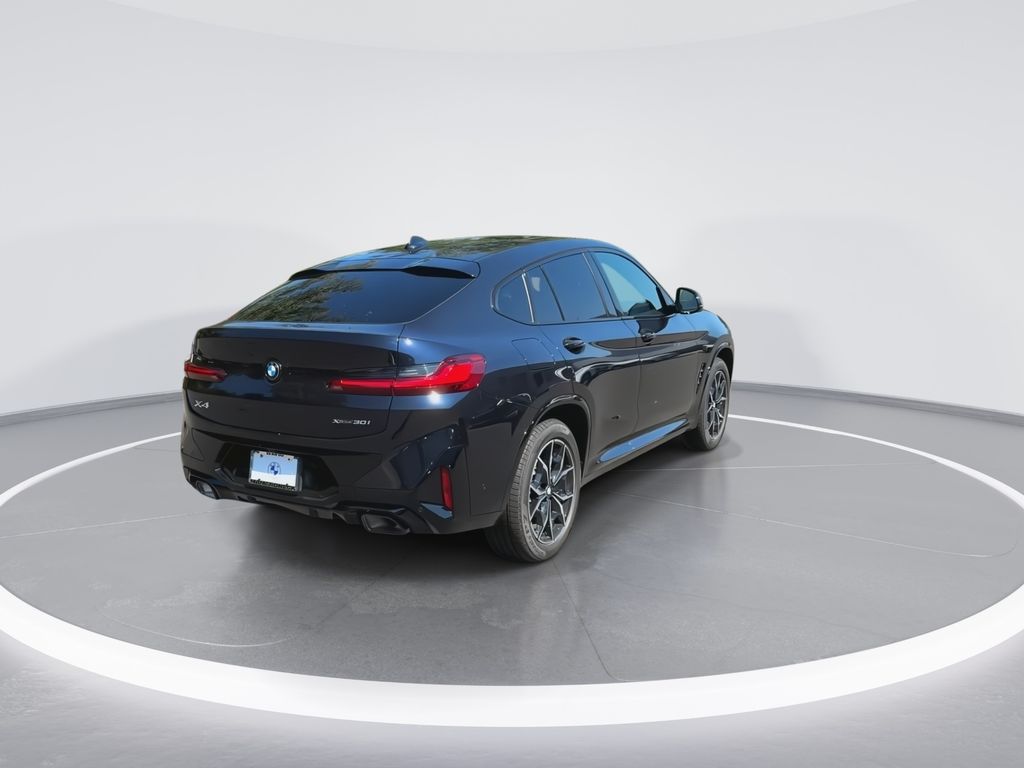 2025 BMW X4 xDrive30i 8