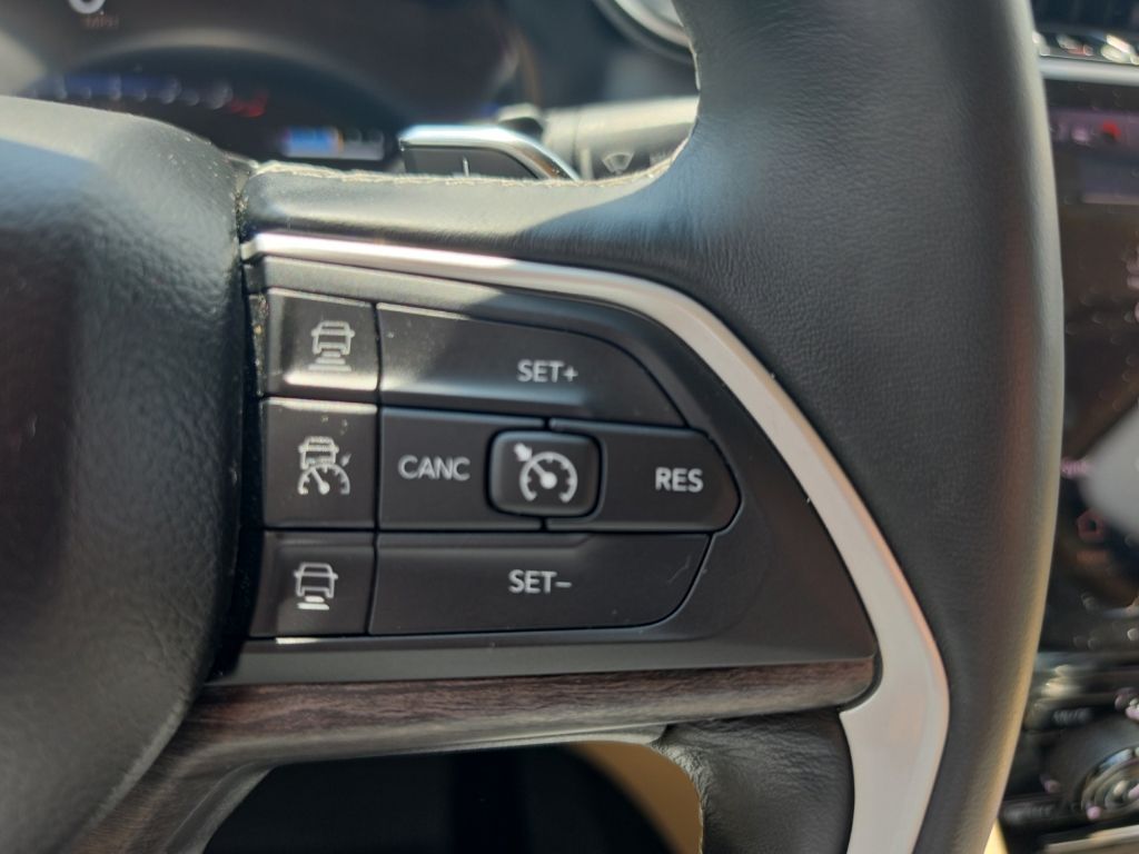 Used 2021 White Jeep Limited image 27
