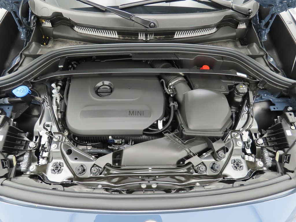 2025 MINI Cooper Countryman Iconic 29
