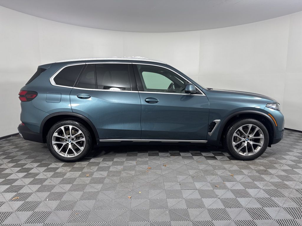 Thumbnail: 2024 BMW X5 - 4