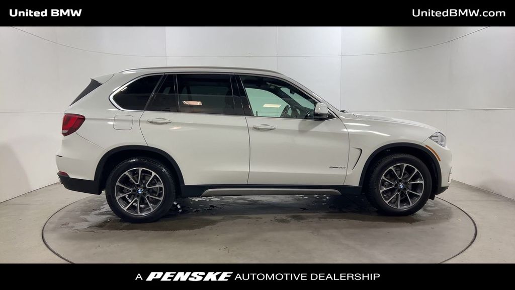 Thumbnail: 2017 BMW X5 - 9