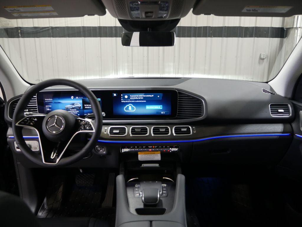 Thumbnail: 2026 Mercedes-Benz GLE - 26