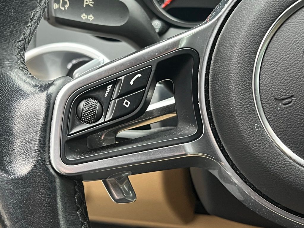 Thumbnail: 2018 Porsche Cayenne - 8